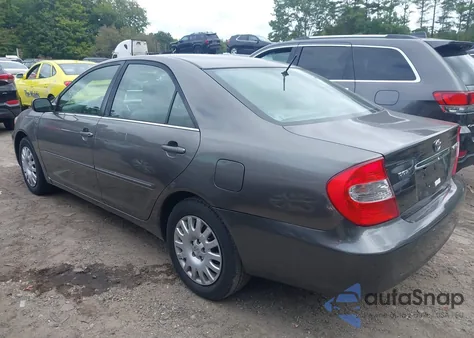 2004 Toyota Camry Xle z USA, uszkodzony, nr VIN 4T1BE30K44U815860